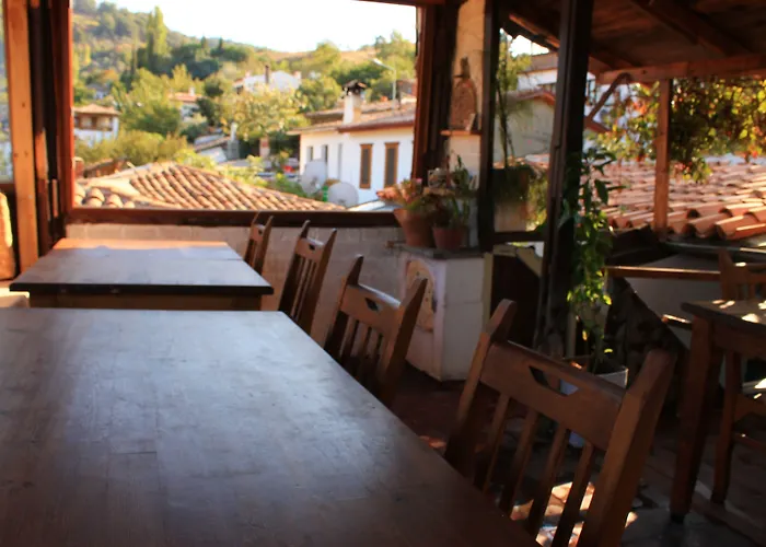 Hotel Kirkinca 3*