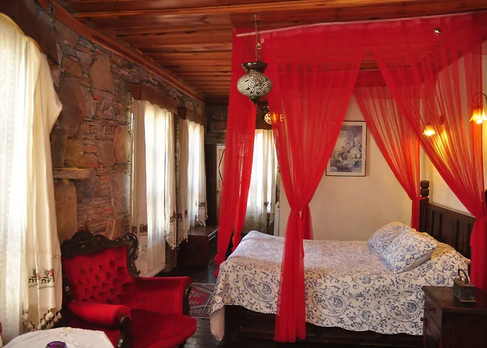 Kirkinca Hotel 3*