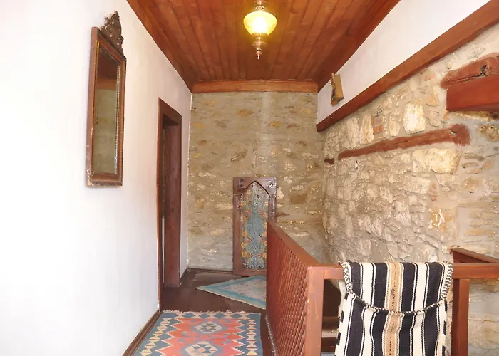 Kirkinca Hotel 3*