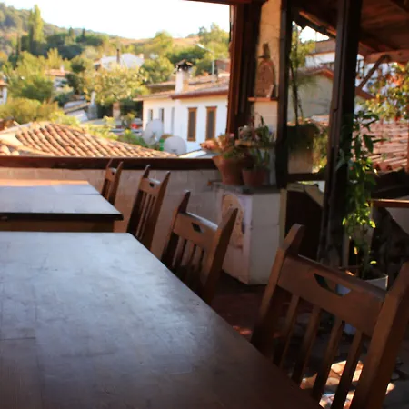 Hotel Kirkinca 3*