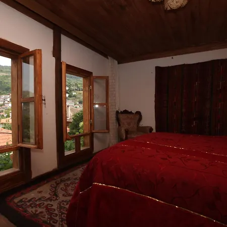 Kirkinca Hotel 2*